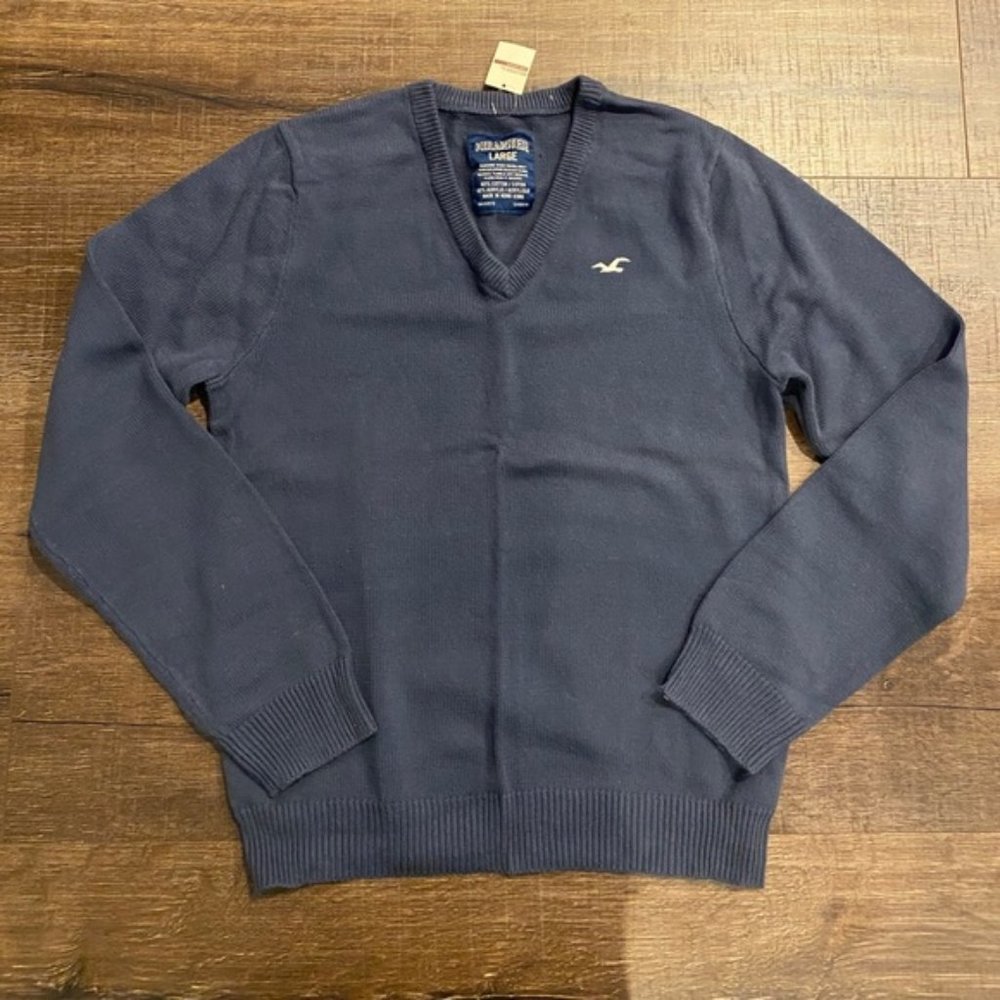 Hollister | Men’s V-Neck Sweater